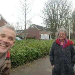 Foto van buurtbemiddelaars Beatrijs en Arjan